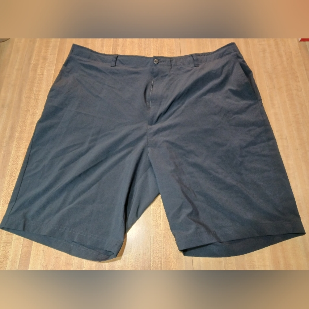 NWT Mens Ben Hogan Performance Navy Blue Golf Shorts Size 44